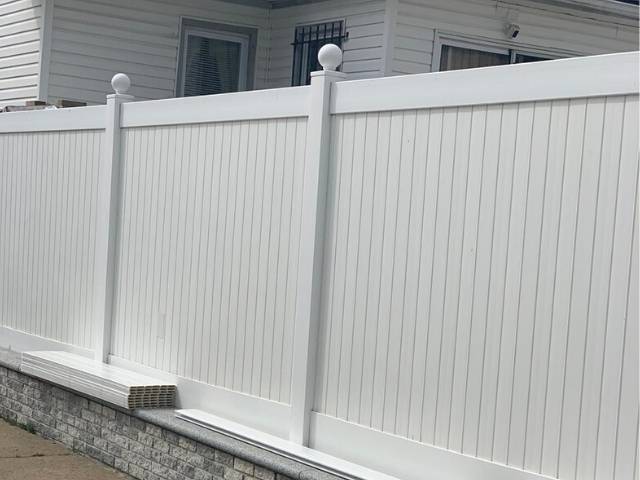 Vinyl Fence Installation NYC